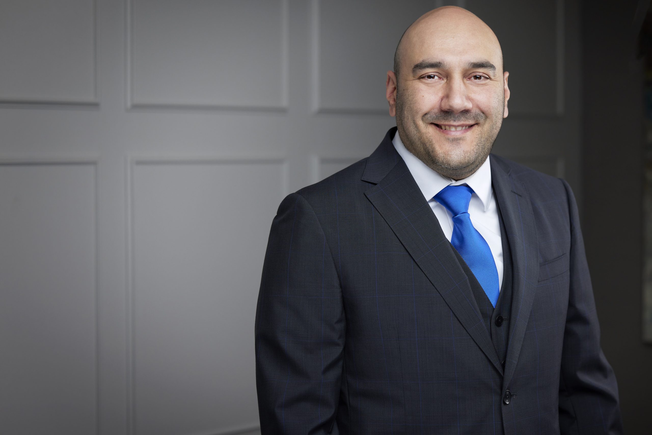 An image of Stephano Di Pietro in the St. Catharines office of DDL & Co.